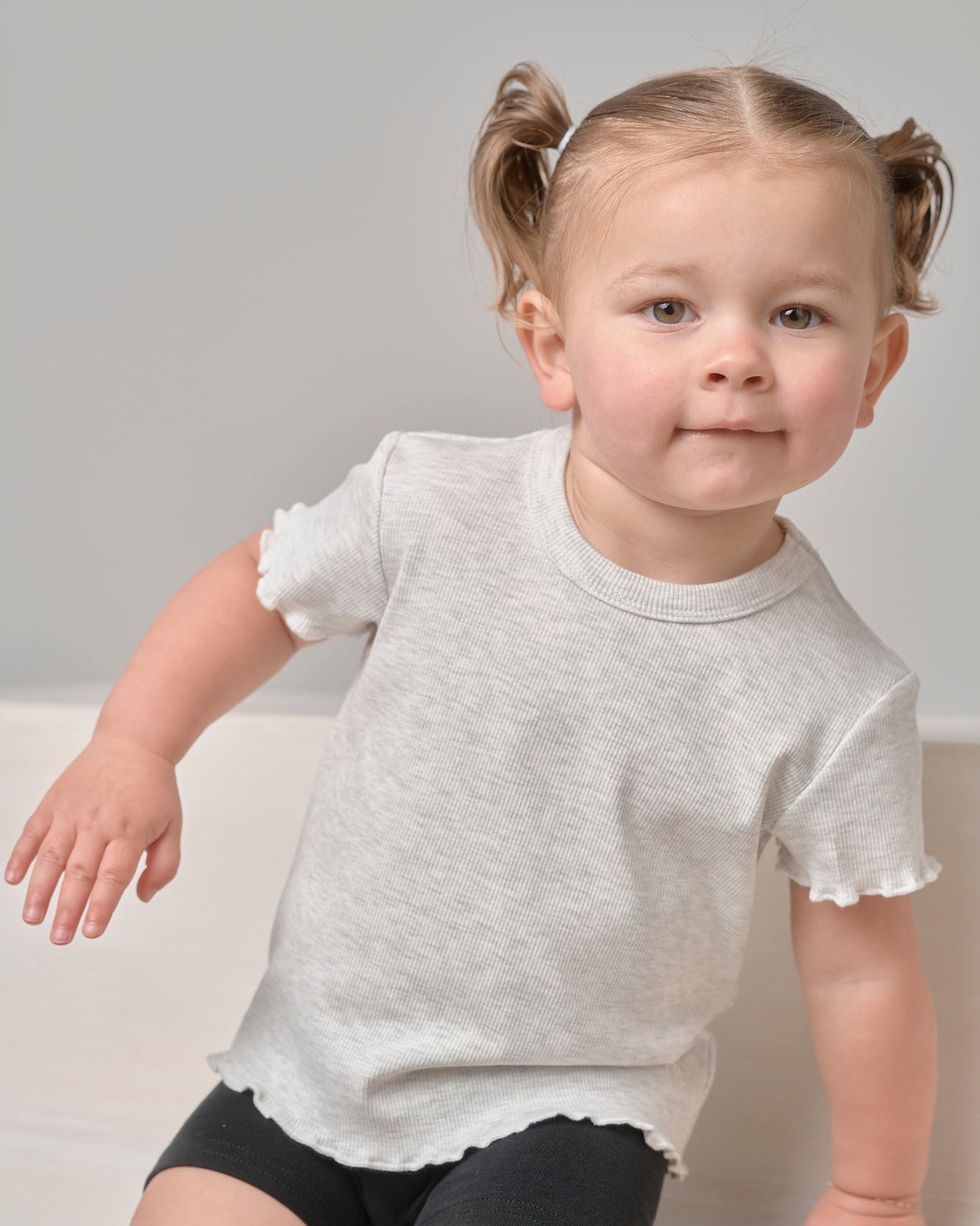 Ribbed Lettuce Trim Tee - Grey
