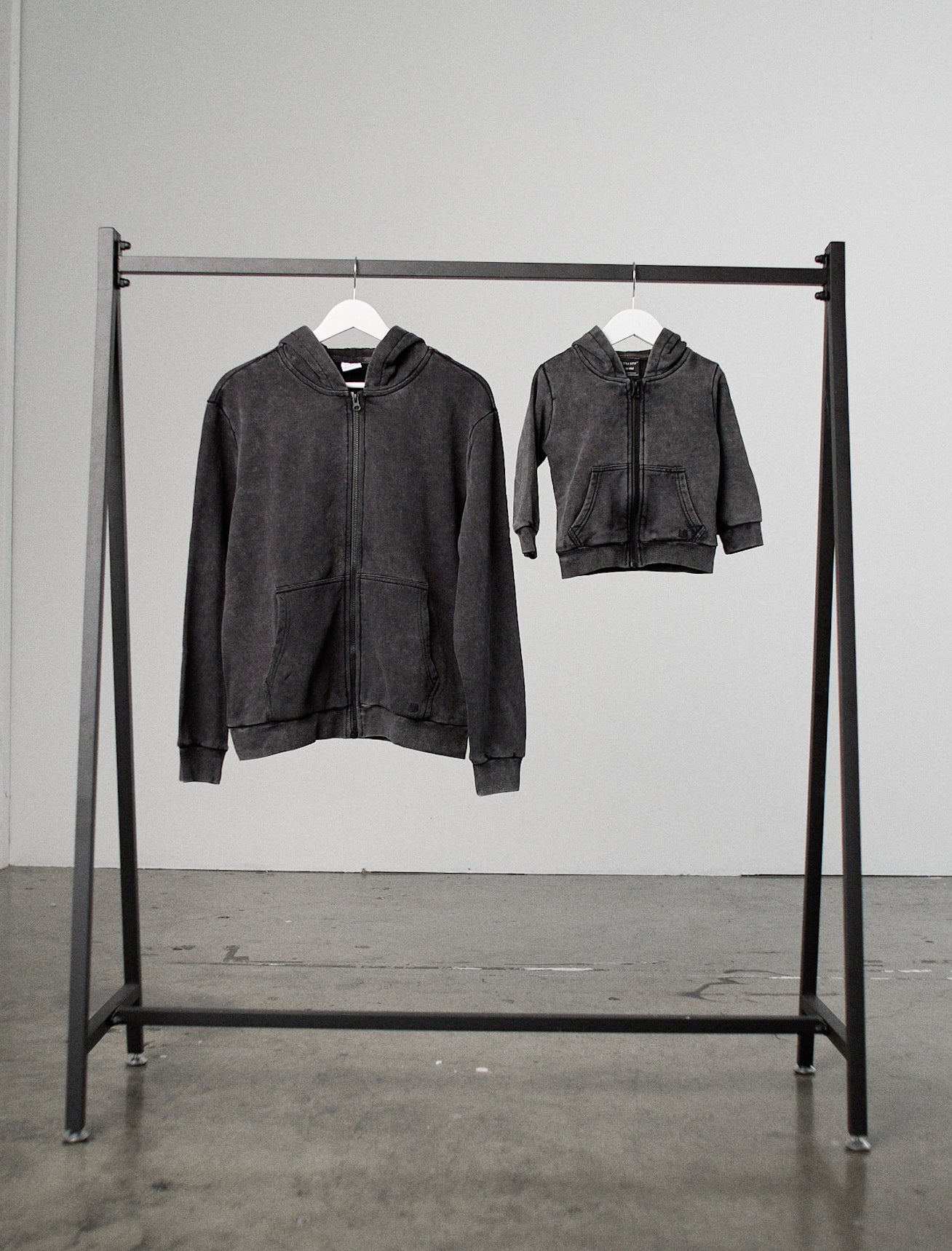 WASHED ZIP-UP TEXT HOODIE - Black | ZARA United States