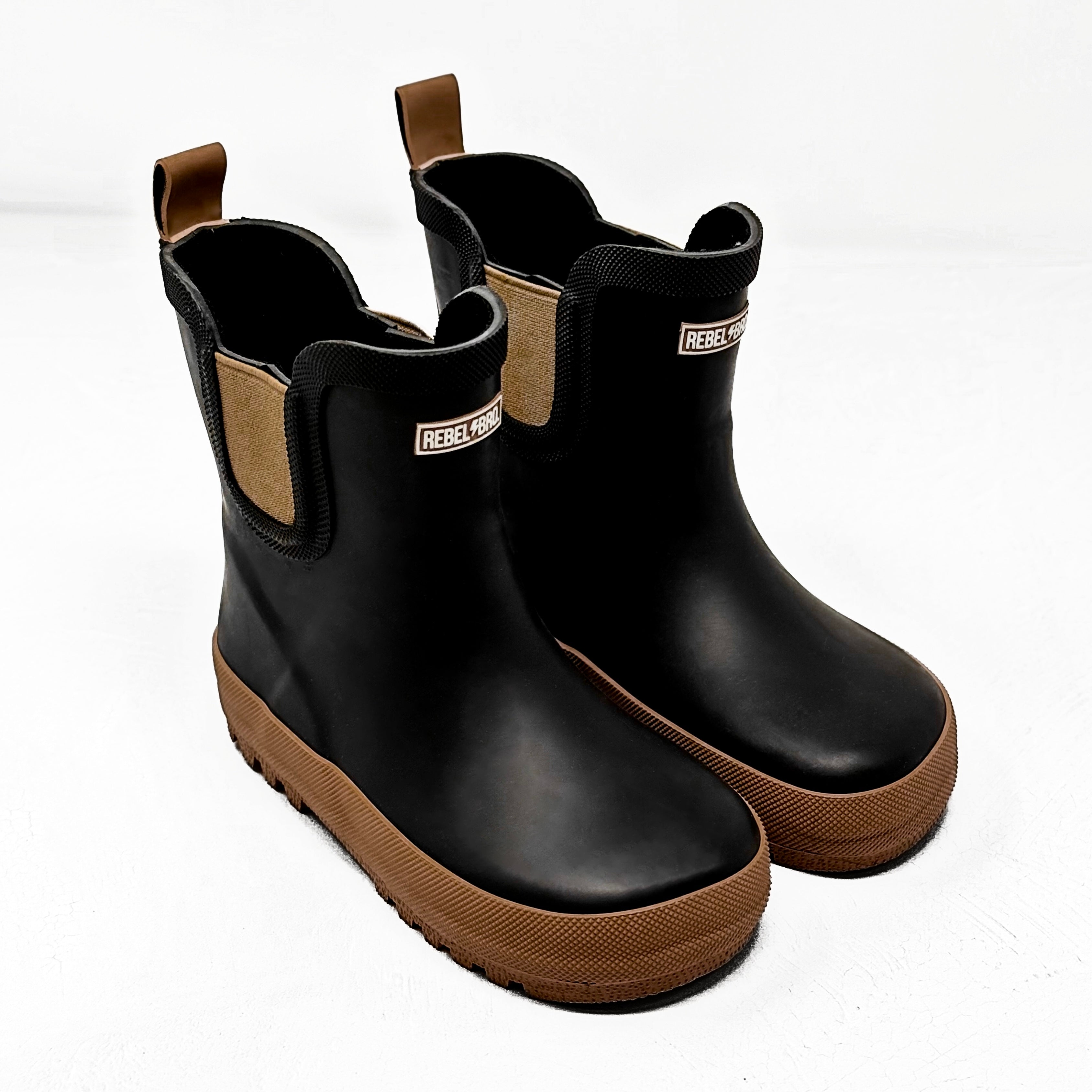 RB x LB The Core-Classic Midi Boot in Black / Taupe