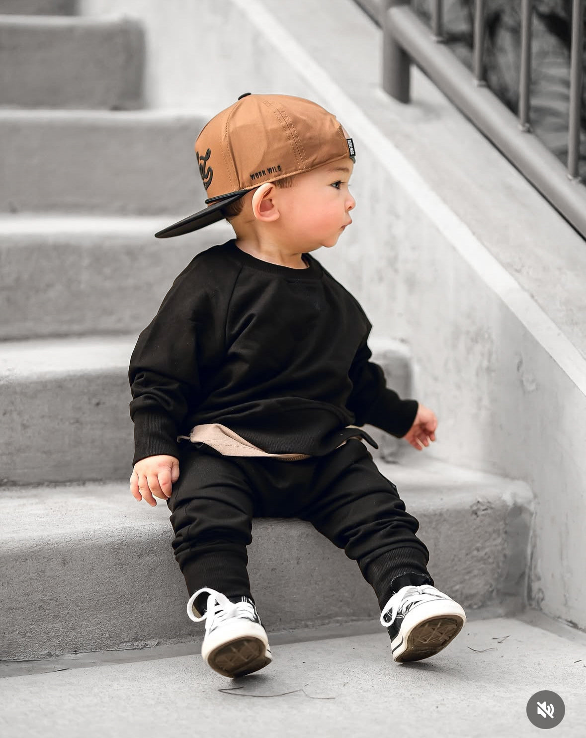 Pullover - Black