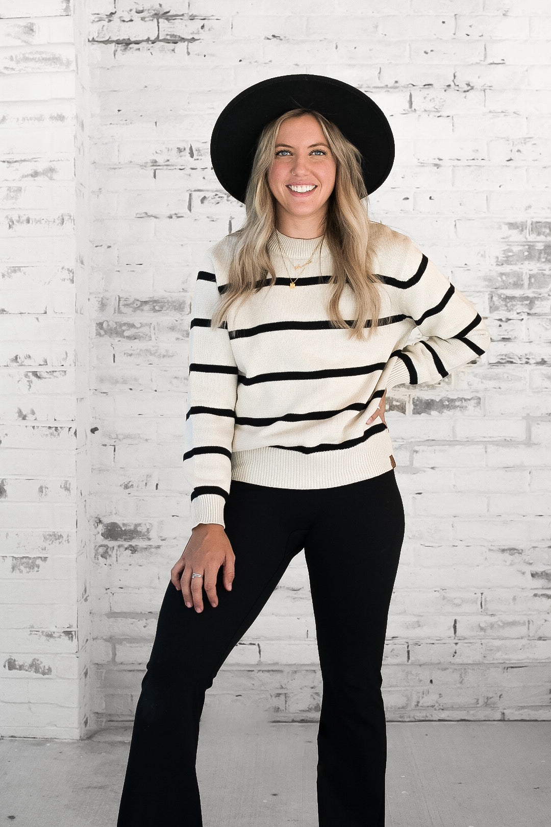 Women's Knit Sweater - Pinstripe