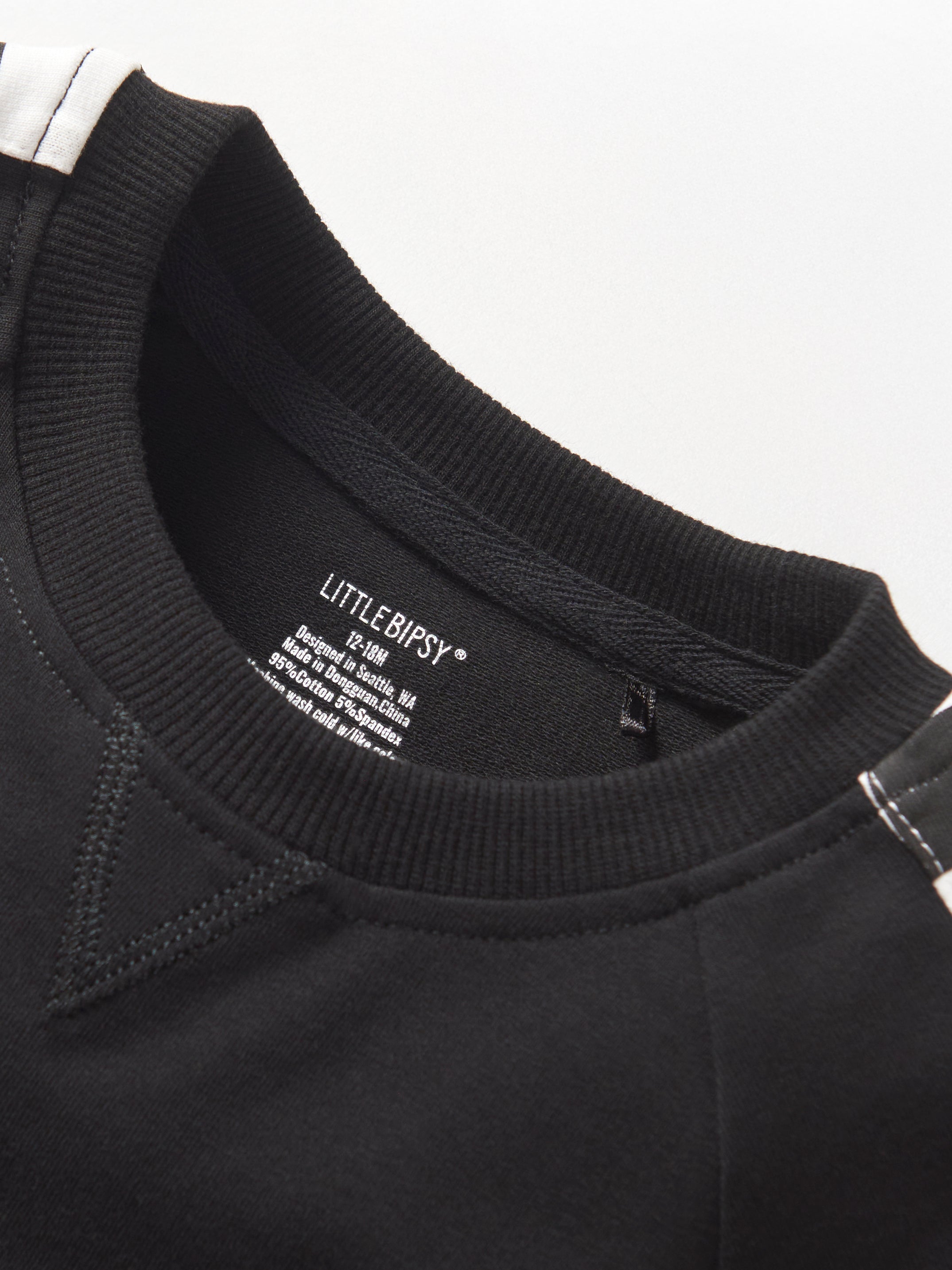 Side Checkered Pullover - Black