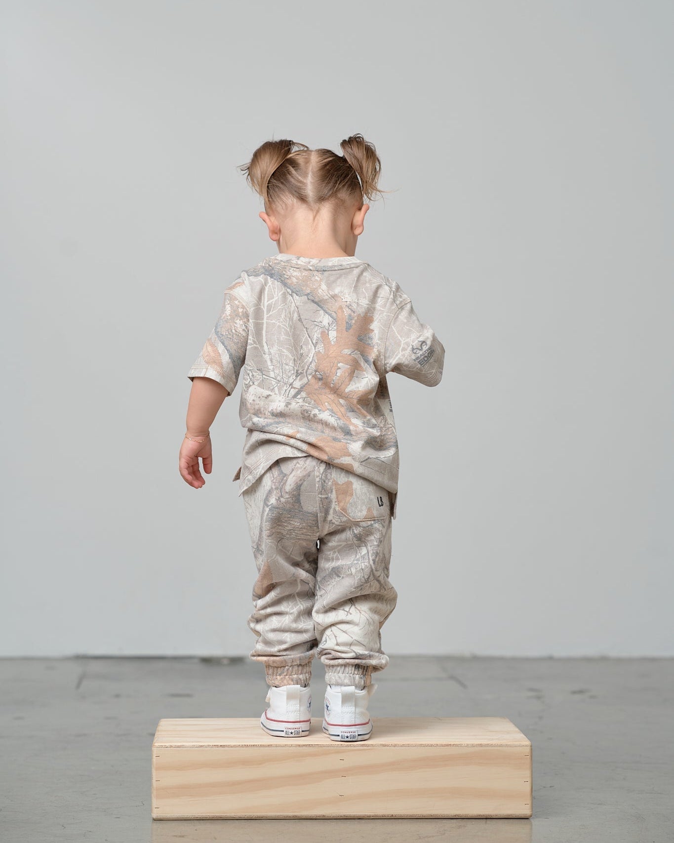 Boxy Tee - Edge Colors Driftwood® - Little Bipsy