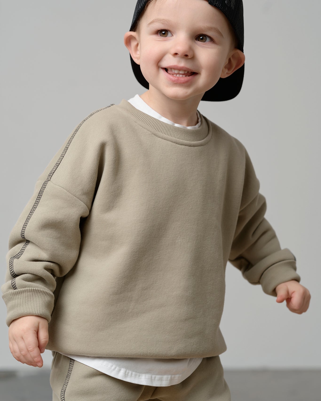 Contrast Stitch Elevated Crewneck - Olive - Little Bipsy