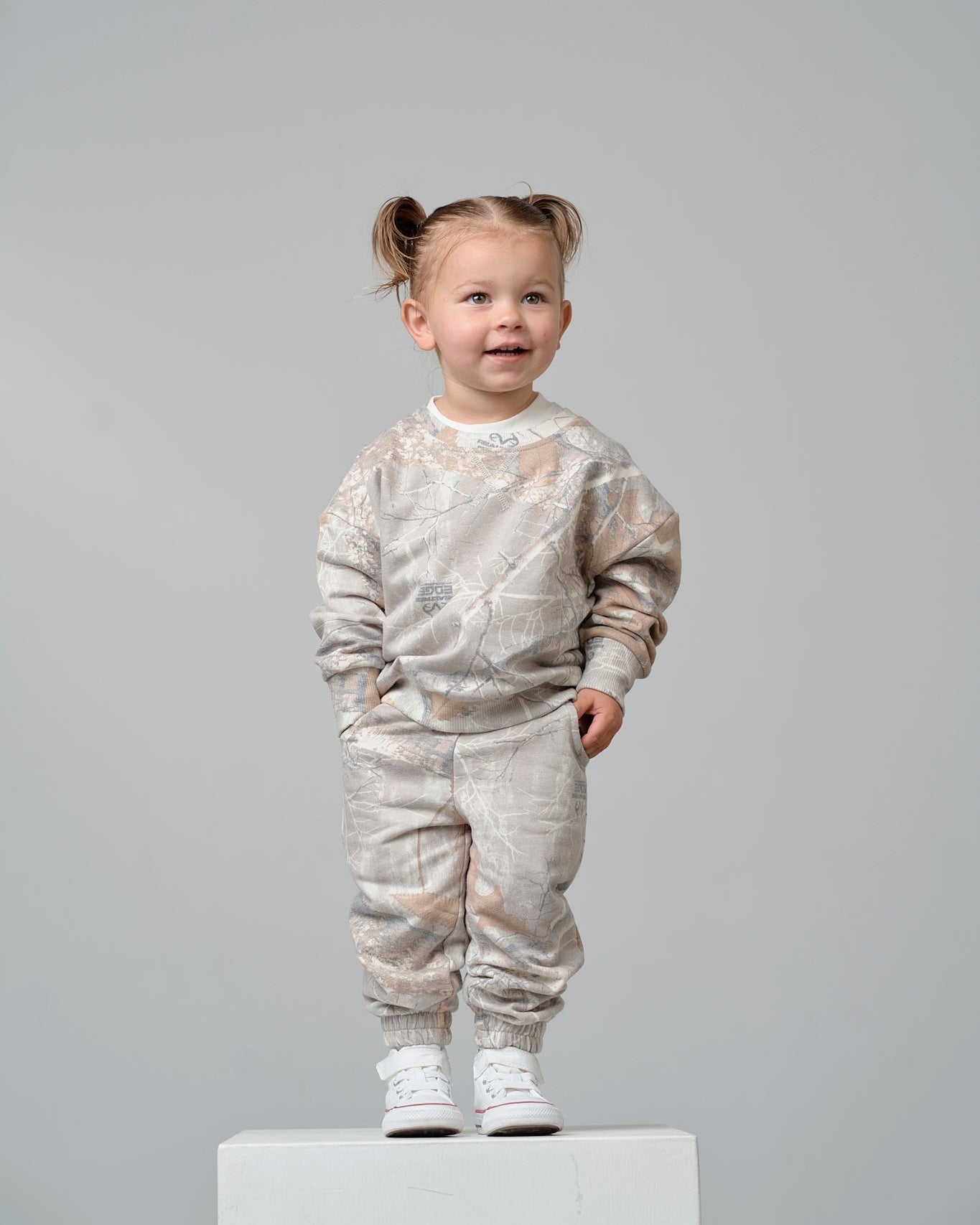 Crewneck - Edge Colors Driftwood® - Little Bipsy