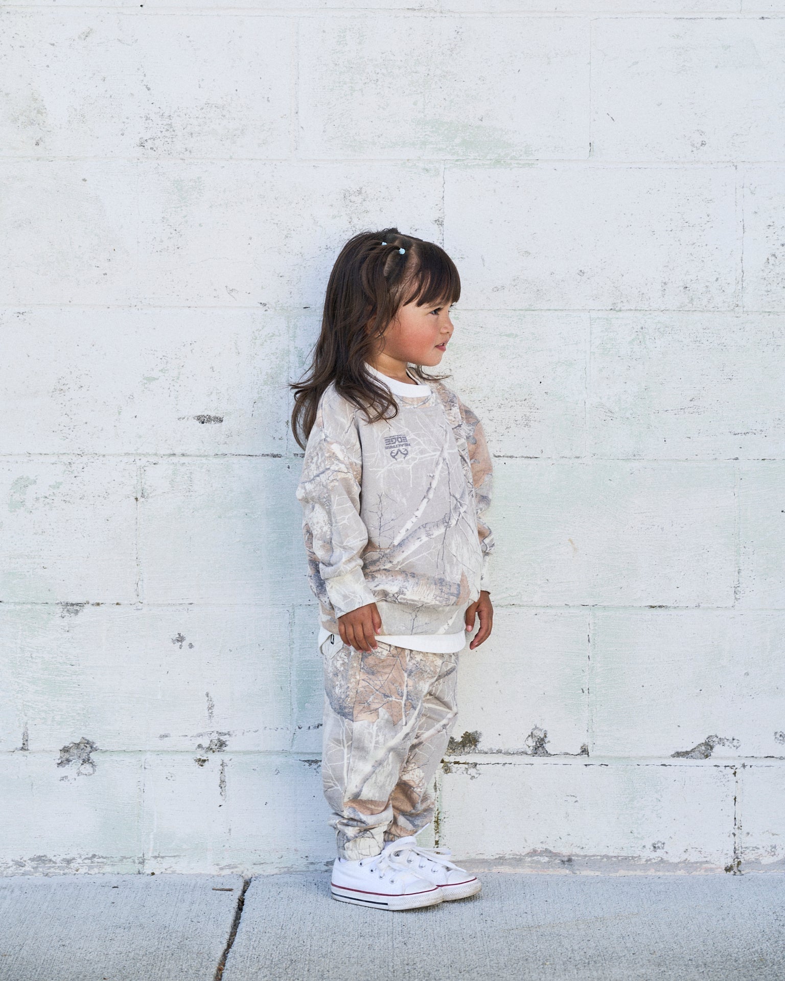 Crewneck - Edge Colors Driftwood® - Little Bipsy