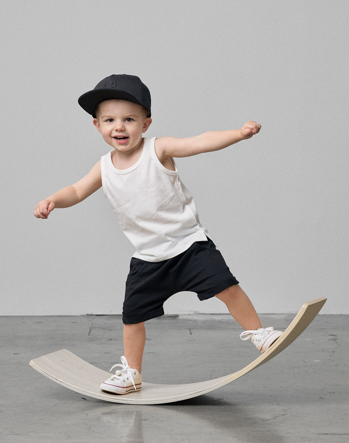 Elevated Tank - White - Little Bipsy