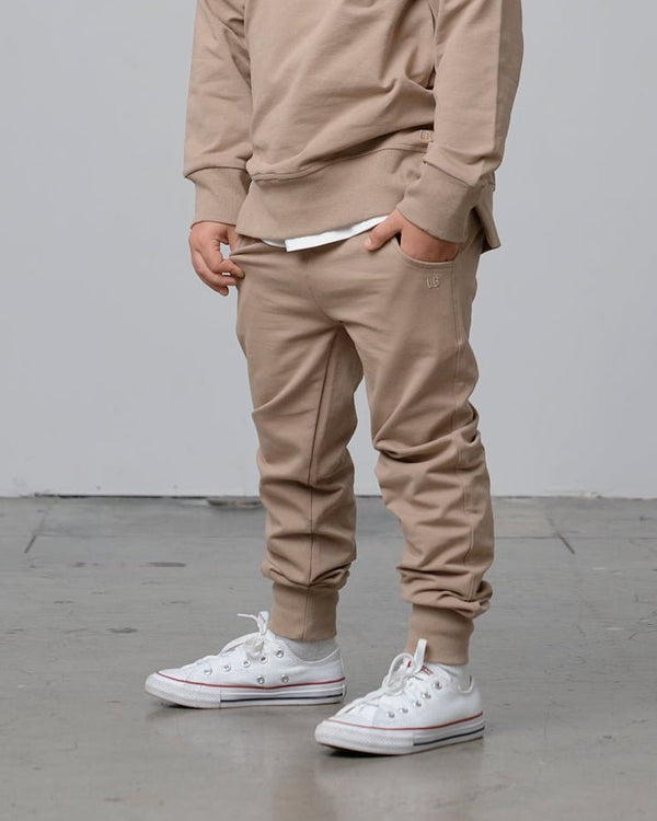Jogger - Driftwood - Little Bipsy