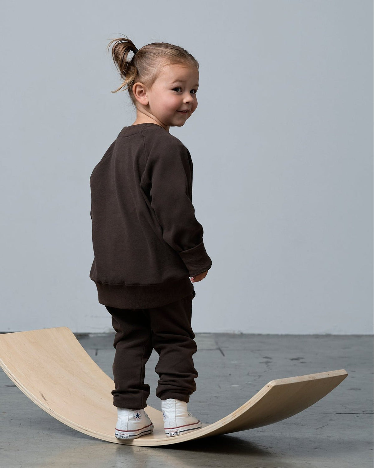 Raglan Crewneck - Brown - Little Bipsy