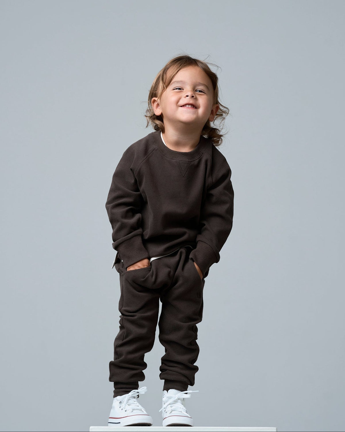 Raglan Crewneck - Brown - Little Bipsy