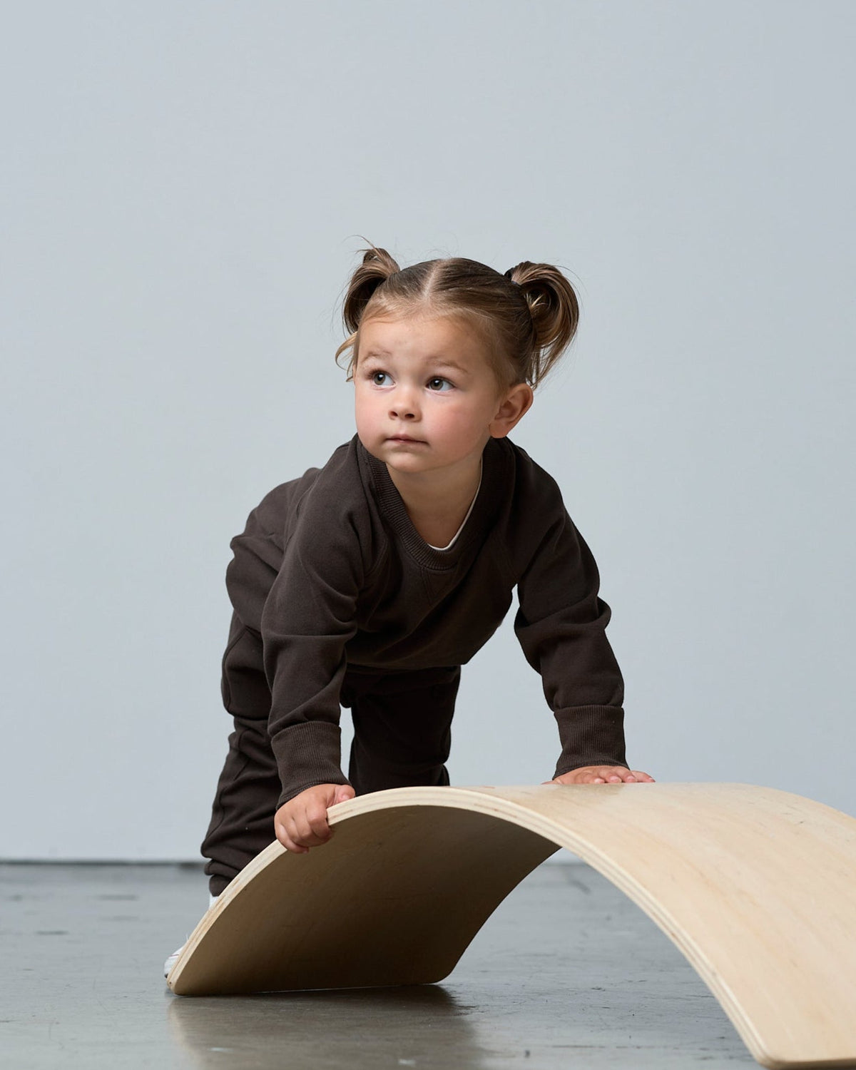Raglan Crewneck - Brown - Little Bipsy