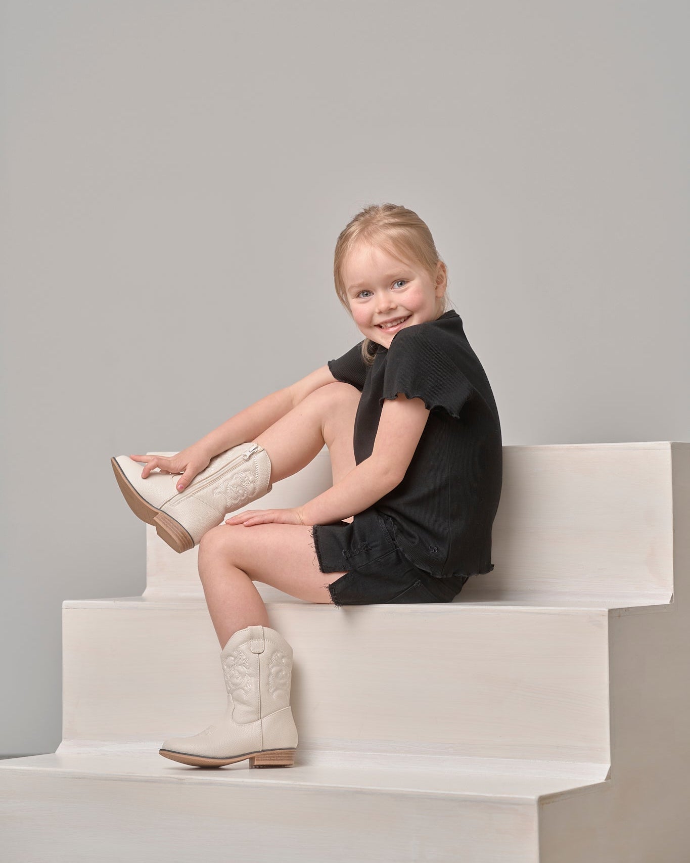 Ribbed Lettuce Trim Tee - Black - Little Bipsy