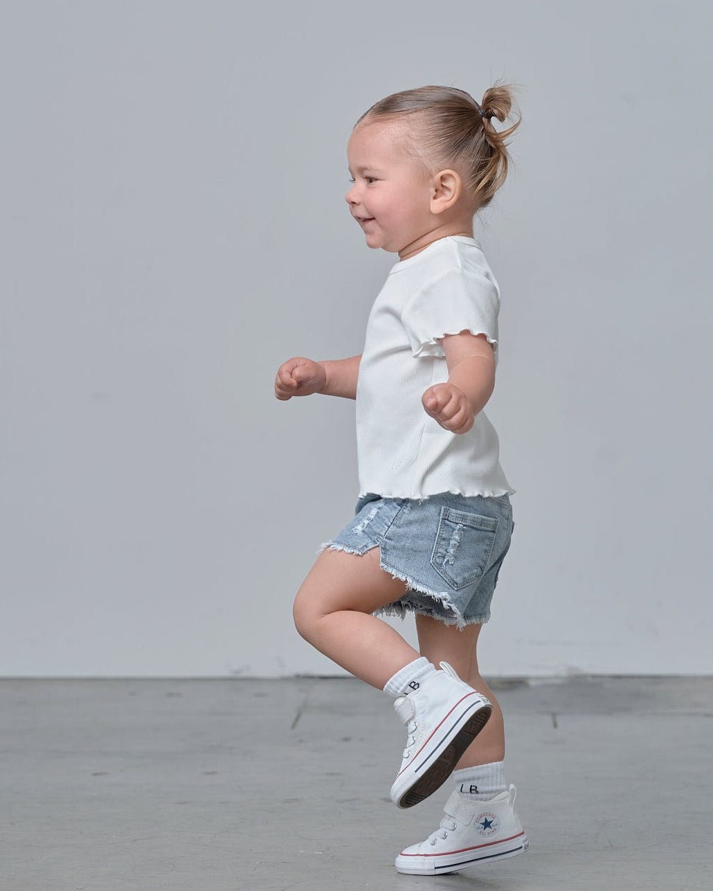 Ribbed Lettuce Trim Tee - White - Little Bipsy
