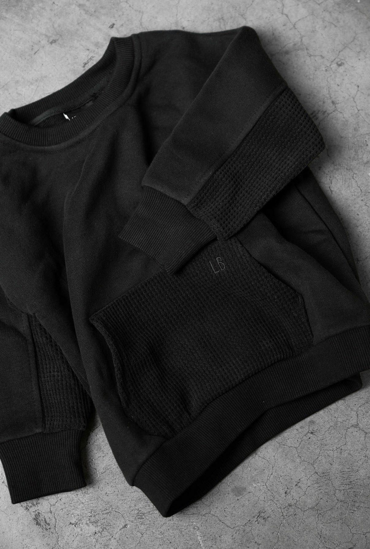 Waffle Hybrid Crewneck - Black - Little Bipsy