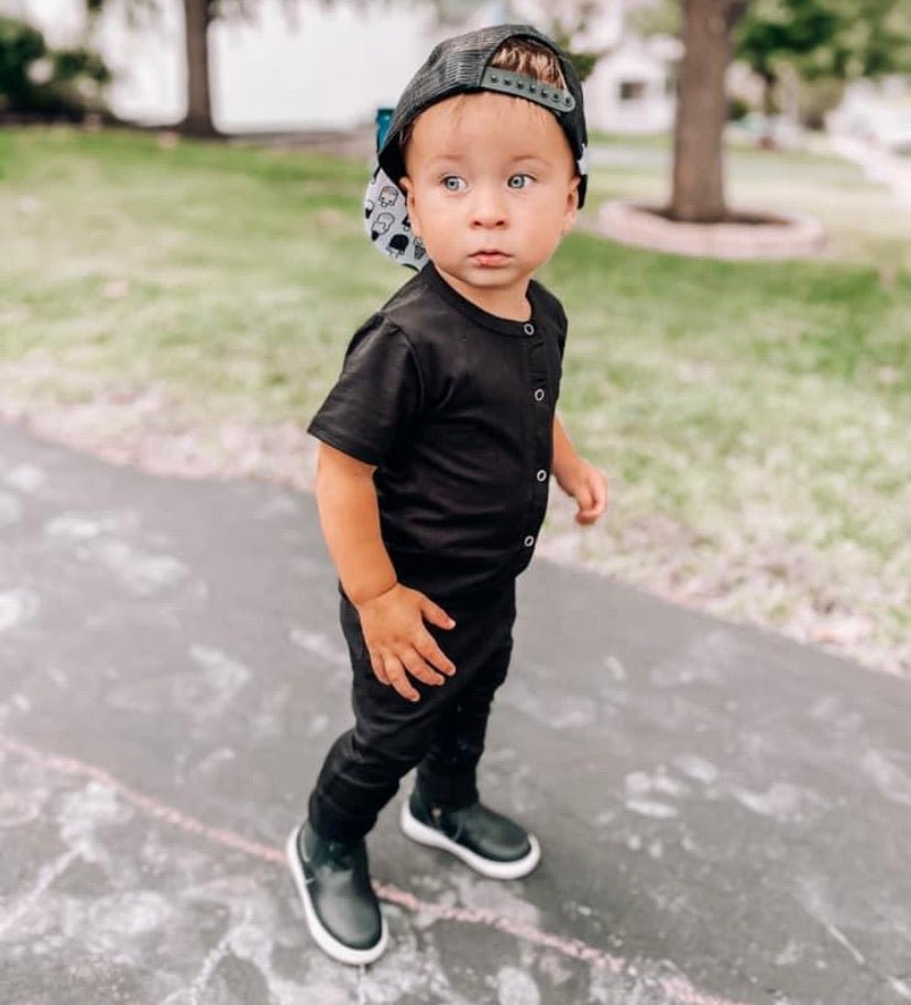 Classic Snap Romper - Black - Little Bipsy