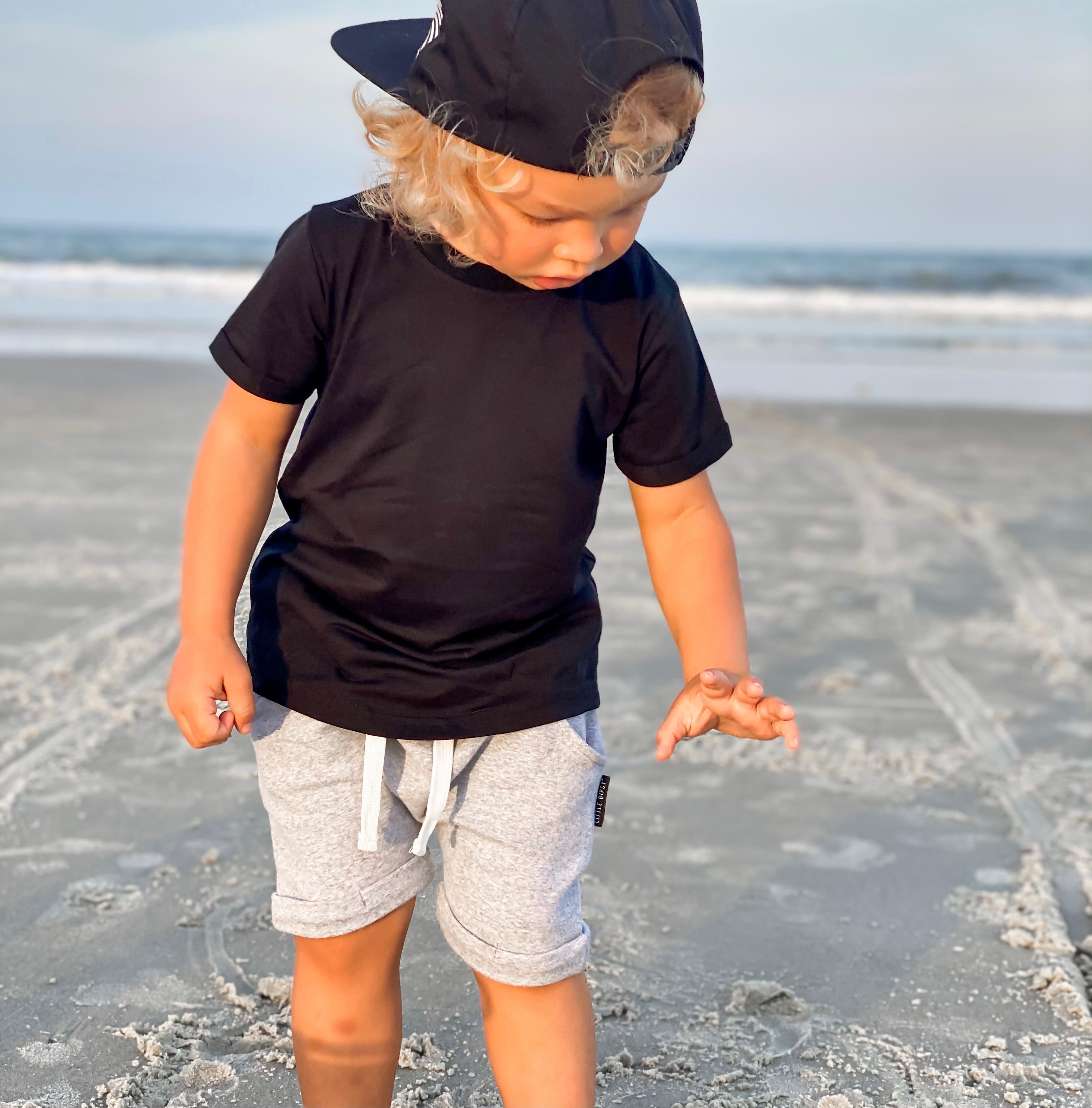 kids basic outfit with kids grey sweat shorts